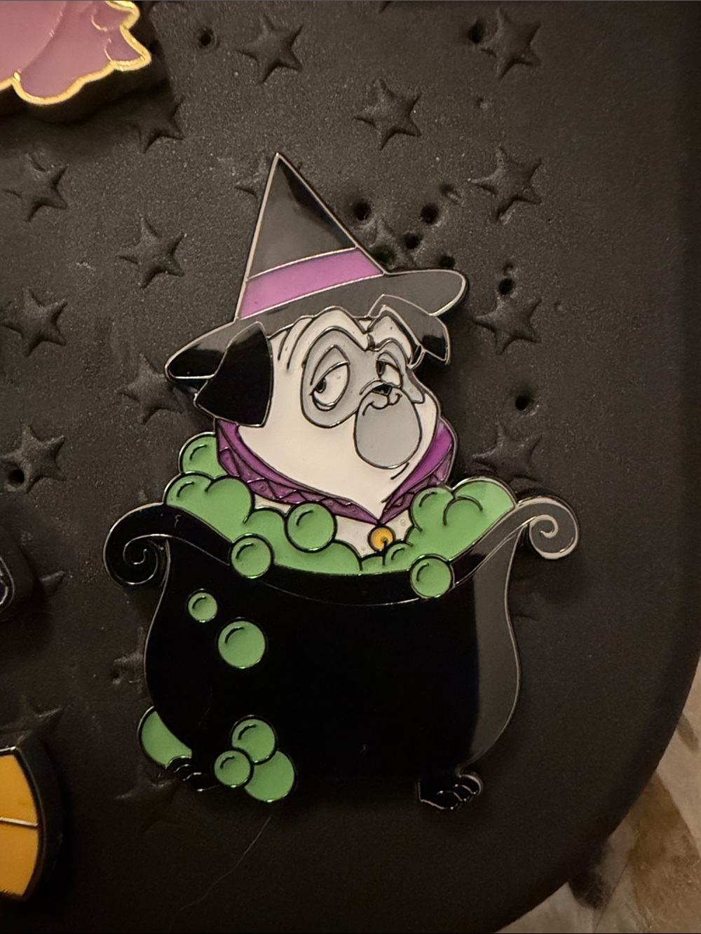 Disney Loungefly Halloween Sidekicks pin - Percy